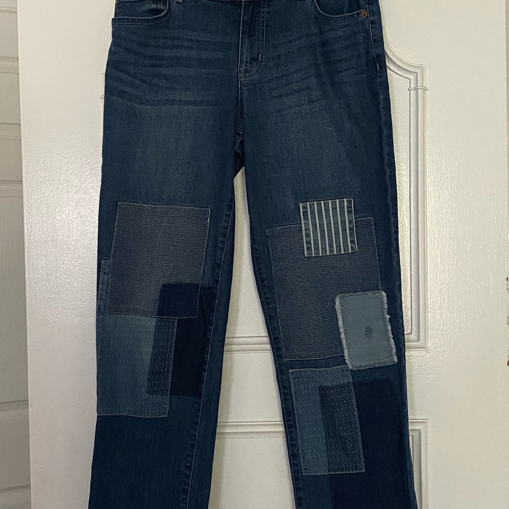 LOGO Lavish Patchwork Boyfriend cut jeans.